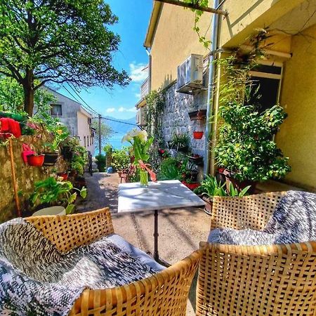 Apartment On The Shore Of The Bay Of Kotor With Free Wi-Fi Dış mekan fotoğraf